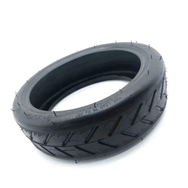Extra Grip 8.5-inch tyre for Xiaomi Mijia M365 Pro scooter, close-up of non-slip tread pattern for better traction.