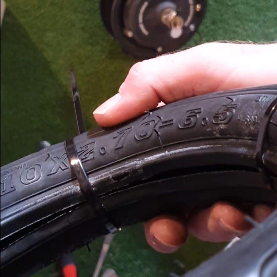 Zip Tie/Cable Tie Method for Fitting a Tubeless Tyre - Video Tutorial