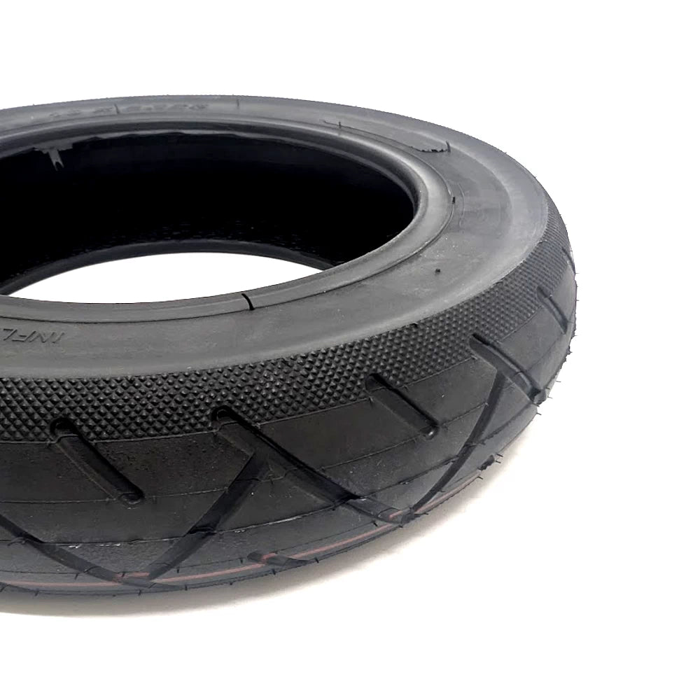 diamond stipple shoulder grip texture on electric scooter tyre for cornering