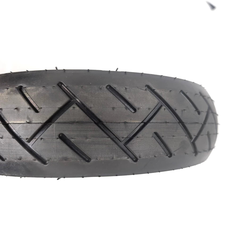 Top-view tread pattern for 10x2.5 tubeless tyre.