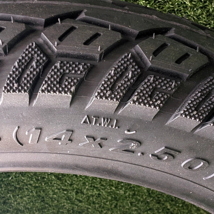14x2.50 size markings and stippled shoulder tread on ULIP MANLUNG electric scooter tyre