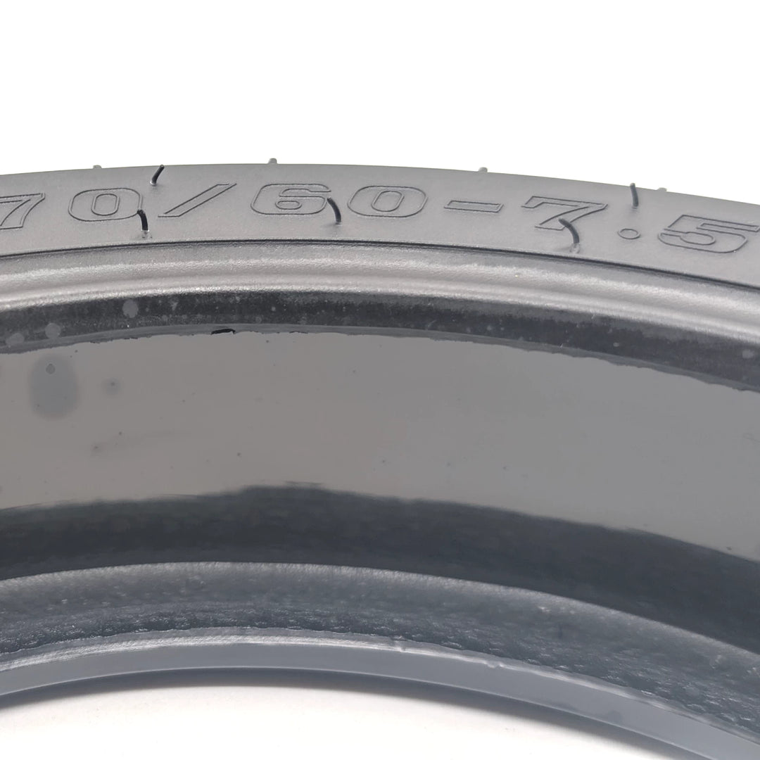 Internal self-sealing gel layer in Ninebot 70/60-7.5 tubeless tyre