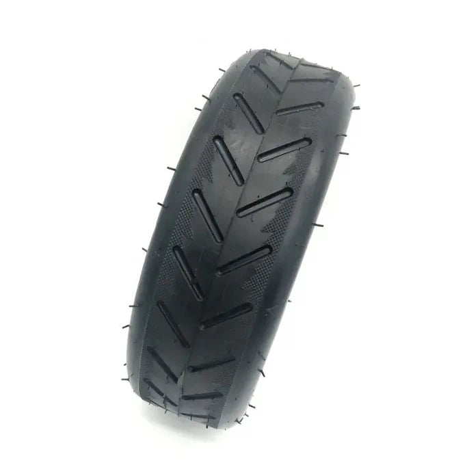Close up view of tread pattern of Non-Slip 8.5-inch tyre for Xiaomi M365 Pro, featuring extra grip design, model 50/75-6.1.