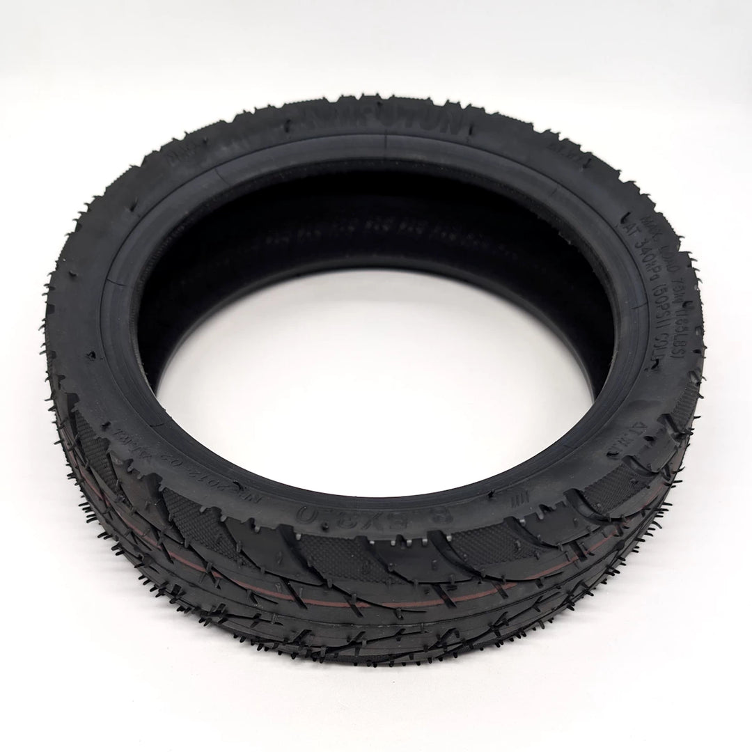 Angle view of Naiputun 8.5x3 tubeless scooter tyre