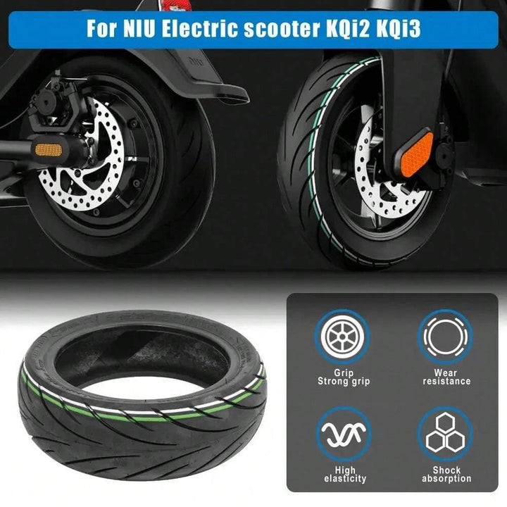 CST 9.5x2.50 Tubeless Tyre mounted on a NIU KQi3 electric scooter, showcasing a perfect fit for urban use.