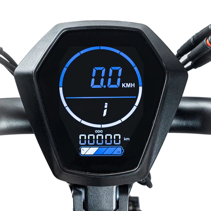 Front view of the active Hex Diamond LCD screen displaying speed and battery status, compatible with Bexly Blackhawk, Bexly Raven and Apollo Phantom scooters.