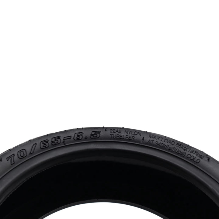 Close-up of sidewall 70/65-6.5 sizing of CHAOYANG tubeless scooter tyre.