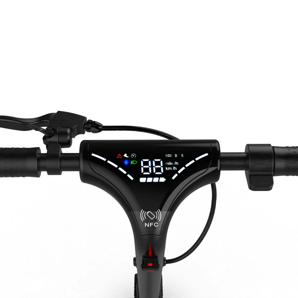 Voltrium ION Max with detailed display view, with Bluetooth, light and riding modes and battery indicators all illuminated.