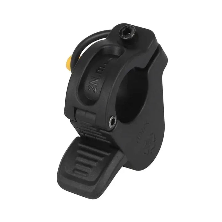 Rear angle of Kukirin G3 Pro Thumb Throttle with 3-pin male connector