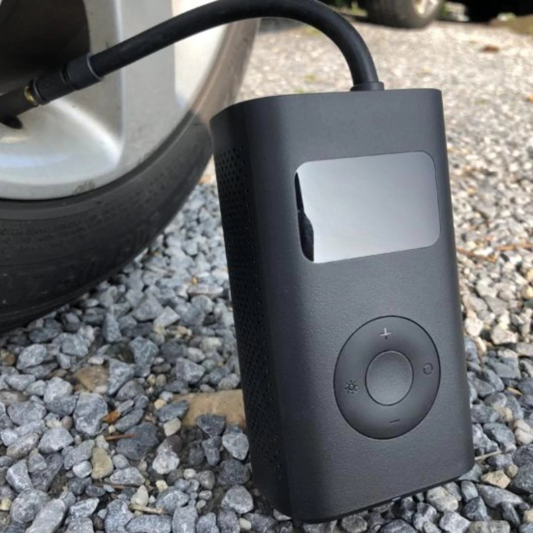 Xiaomi 1S Digital Air Pump with compact design and easy-to-use control buttons, ideal for inflating car, bike, and scooter tyres with precision and convenience.