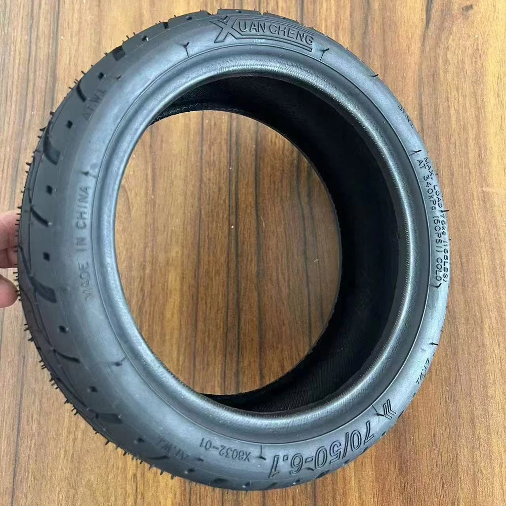 angled view 70/50-6.1 tubeless tyre for Dualtron Mini Popular electric scooter tyre EcoMotion