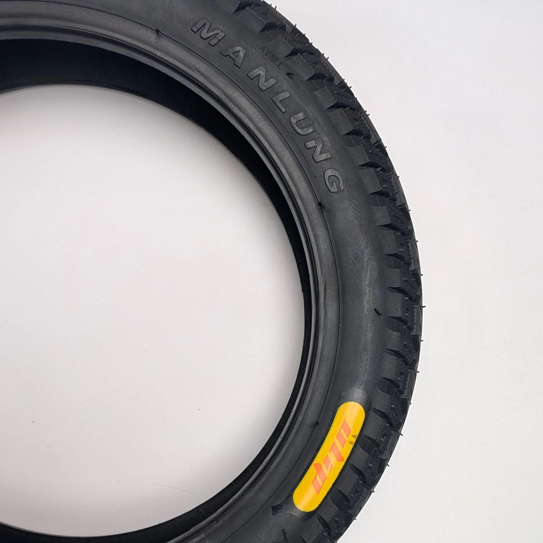 MANLUNG branding on ULIP 14x2.50 66-254 pneumatic scooter tyre