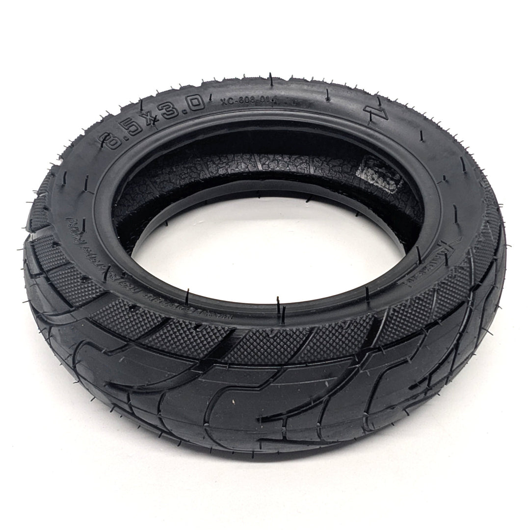 Top view of Original Xuancheng 8.5x3.0 tubeless replacement tyre for Kaabo Mantis Urban.