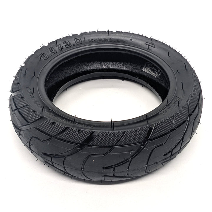 Top view of Original Xuancheng 8.5x3.0 tubeless replacement tyre for Kaabo Mantis Urban.