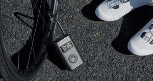 Xiaomi Smart Digital Pump - Inflating Bicycle Tyre